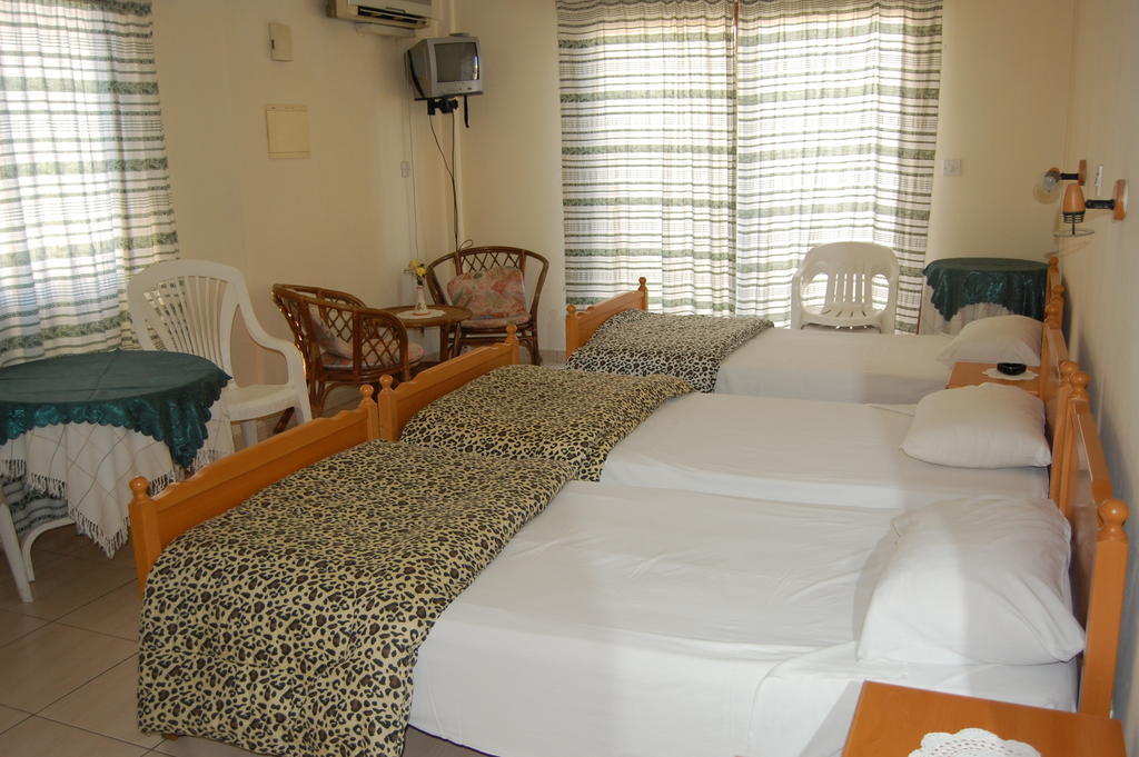 Nicos & Olympia Apartments Polis Szoba fotó