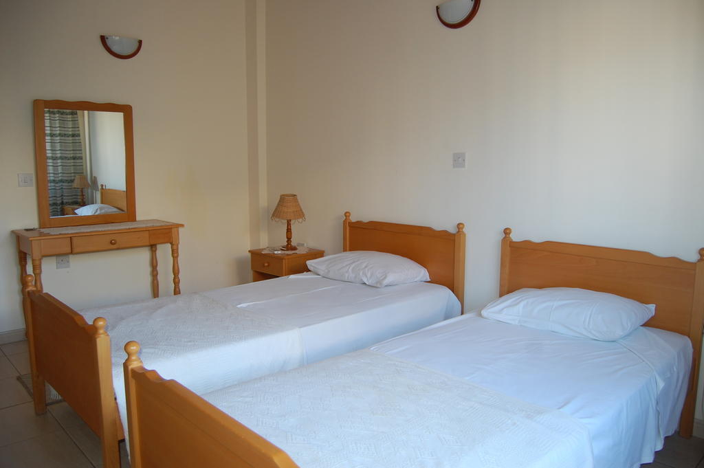 Nicos & Olympia Apartments Polis Szoba fotó